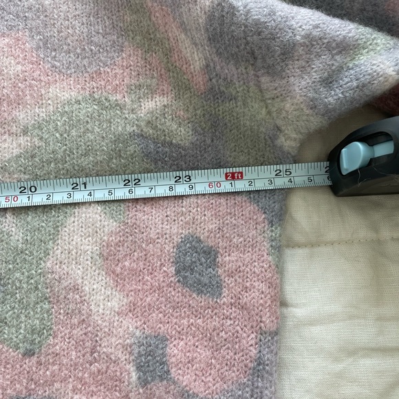 Simons Italian Sweater - Picture 4 of 4